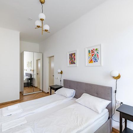 Park Avenue Apartments By Hostlovers Kaunas Esterno foto