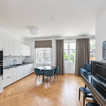 Park Avenue Apartments By Hostlovers Kaunas Esterno foto